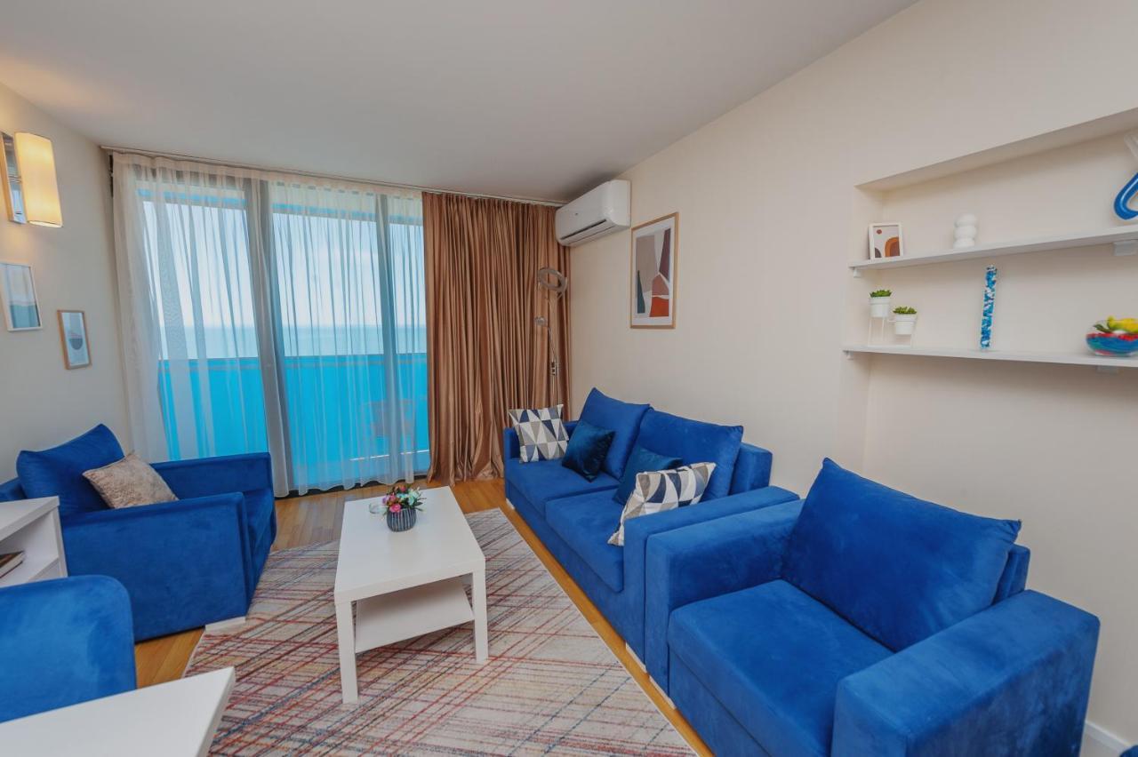 Orbi City Suite Batumi Exterior photo