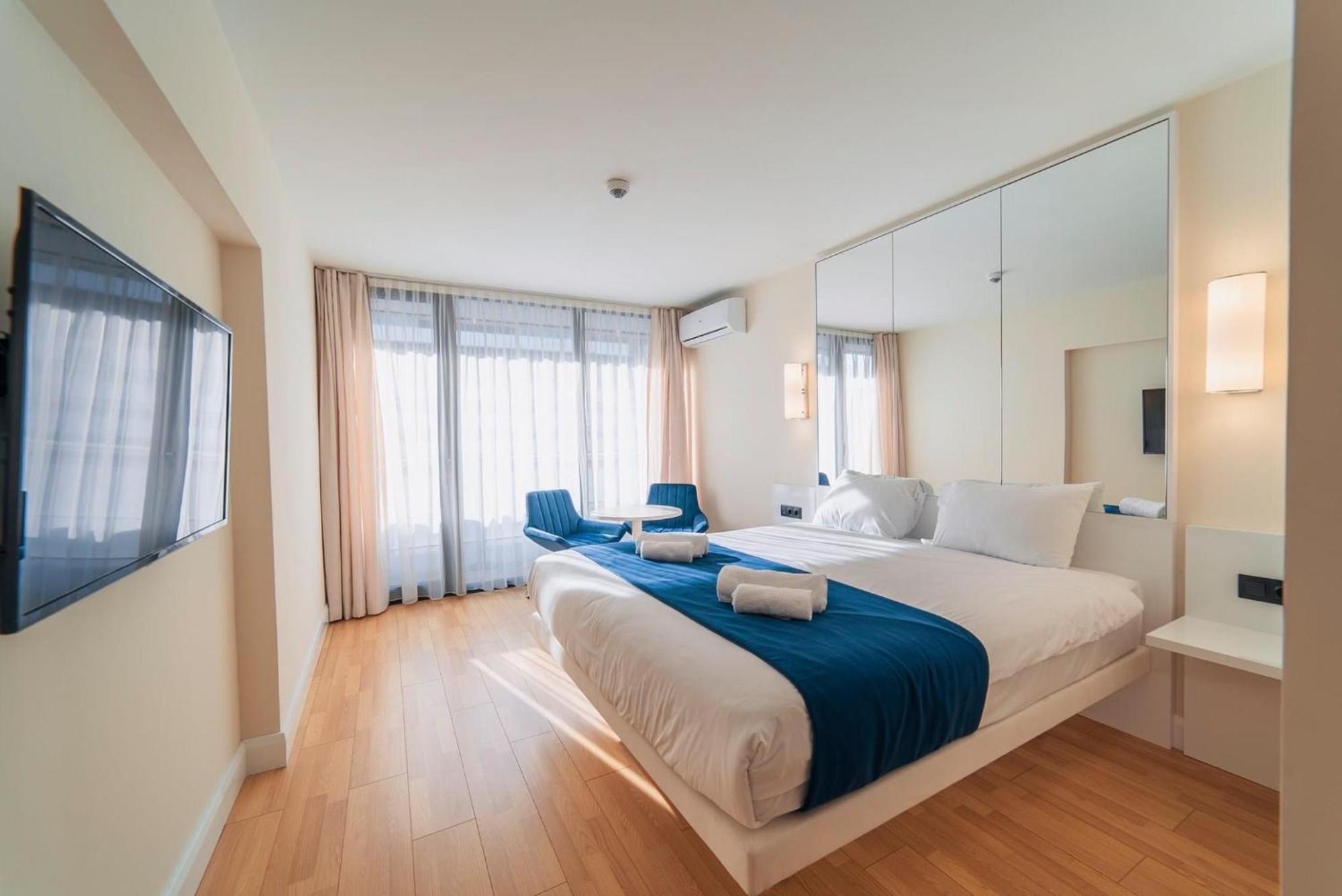Orbi City Suite Batumi Exterior photo